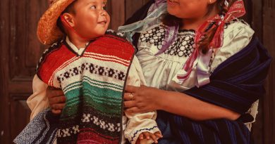 La indumentaria tradicional brillará en el Tianguis de Domingo de Ramos: Secum