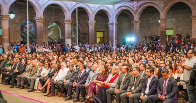 Manuel Gálvez Sánchez acompaña a Alfredo Ramírez Bedolla en la aprobación de la Ley “No Más Deuda” en Michoacán