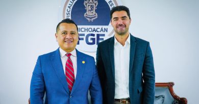 El Dr. Manuel Gálvez Sánchez, sostiene reunión de Trabajo con el Fiscal Carlos Torres Piña.