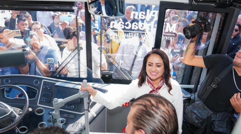 Morebús salda deuda histórica con el poniente de Morelia: Gladyz Butanda