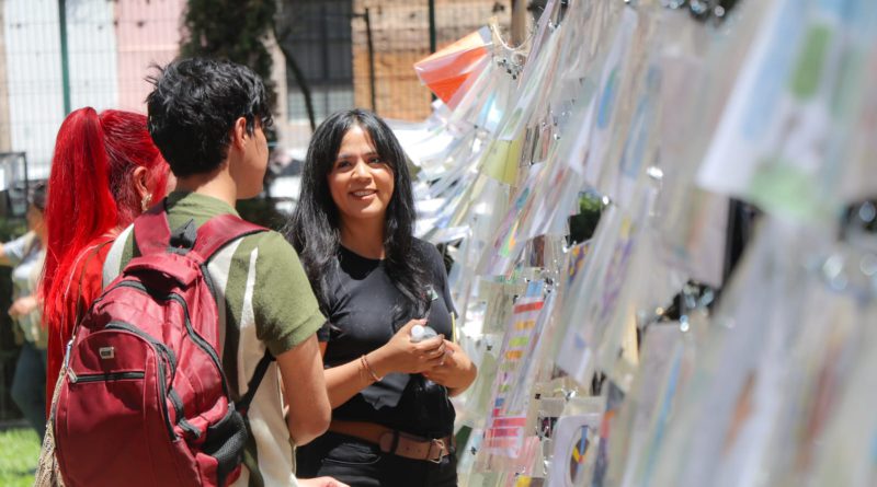 Niñas y niños de los Semilleros Creativos de Michoacán participan en muestra de arte postal