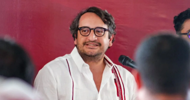 Andy López Beltrán intensifica giras en Morena