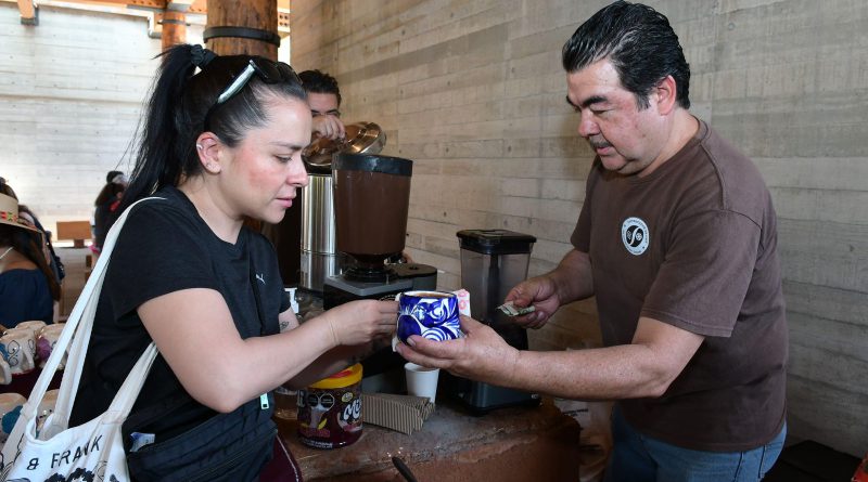 “Michoacán en Los Pinos” deja derrama superior a 1.7 mdp a productores: Sedeco