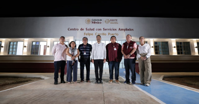 Recibe Martí Batres donación de antiguo Hospital Naval para brindar servicios médicos del ISSSTE en Yucatán