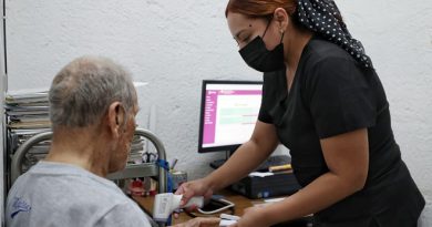 Reconoce Martí Batres papel fundamental de enfermeras y enfermeros en la transformación del ISSSTE