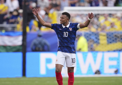 Mbappé se acerca a Messi y lleva a Francia a Cuartos del Mundial tras vencer a Paraguay