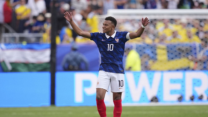Mbappé se acerca a Messi y lleva a Francia a Cuartos del Mundial tras vencer a Paraguay