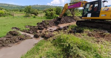 SCOP realiza trabajos de limpieza en canales pluviales de San Juanito y La Minzita: Rogelio Zarazúa