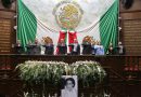 Inscriben con letras doradas el nombre de Amalia Solórzano en el Congreso; Bedolla destaca su legado