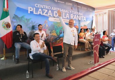 Inaugura Bedolla Centro Artesanal y Cultural “Plaza de la Ranita”, punto de encuentro para las familias de Uruapan