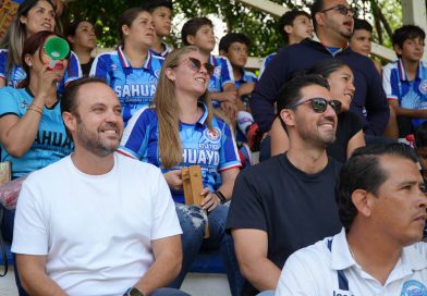 Emotivas finales de fútbol infantil reúnen a familias y jóvenes deportistas en Sahuayo