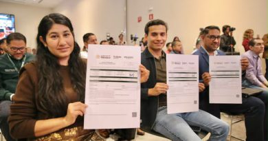 Aguacate michoacano, en el mapa mundial de la competitividad; entrega Bedolla primeros certificados laborales a 125 agroexportadoras