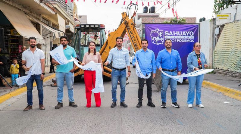 Manuel Gálvez Sánchez pone en marcha la construcción de nueva red de agua potable en la calle Morelos de Sahuayo