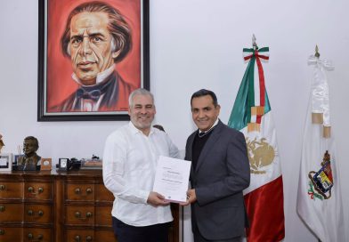 Nombra Bedolla a José Luis Tapia como nuevo secretario de Finanzas